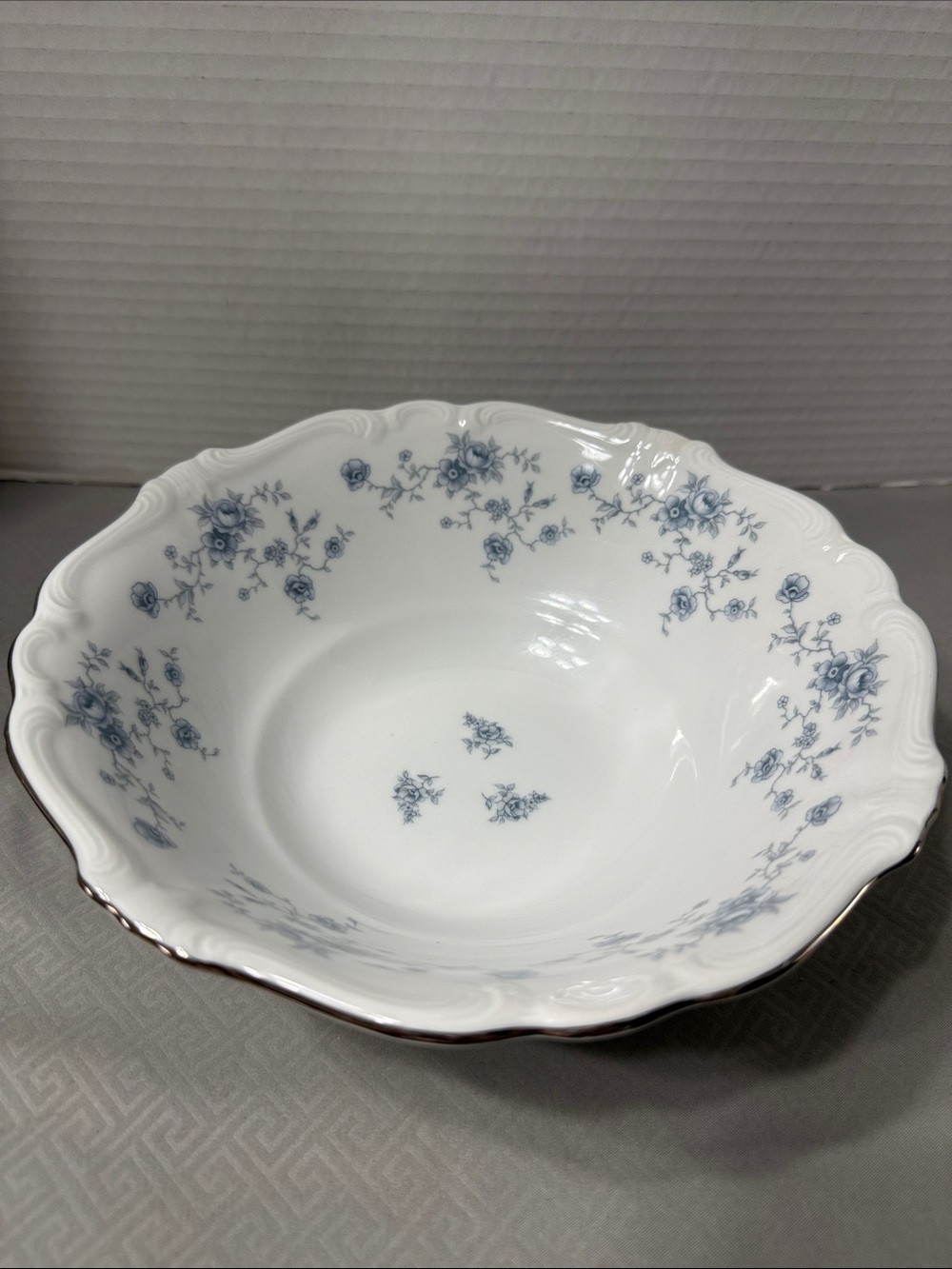 Vintage Johann Haviland Blue Garland Porcelain Round Vegetable Bowl Germany 8.5”